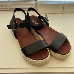 MIA platform sandals